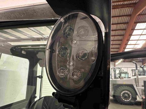 9506-ec575fbf0b87d7cf6e0b525aab6c6128-5850457