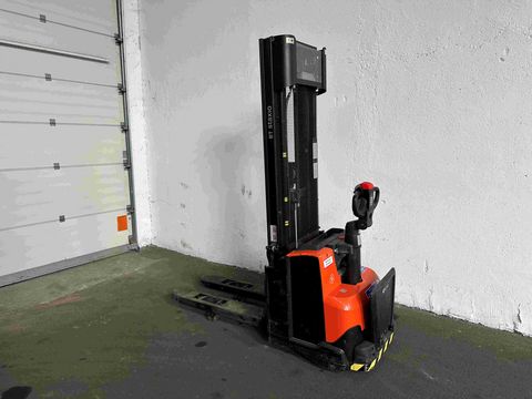 Toyota SWE 140 L - TRIPLEX 4,5 m - INITIALHUB !!!
