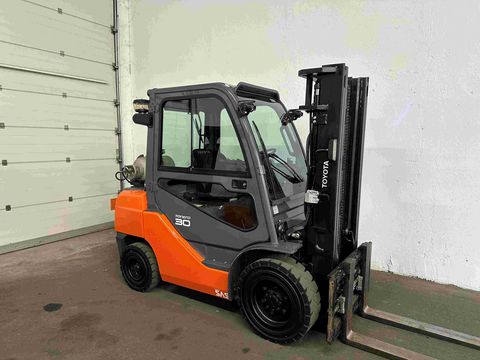 Toyota 02-8FGF30 - SEITENSCHIEBER - ZVG - KABINE !!!