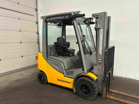 Jungheinrich DFG 316s - TRIPLEX 4,4 m - SEITENSCHIEBER !!