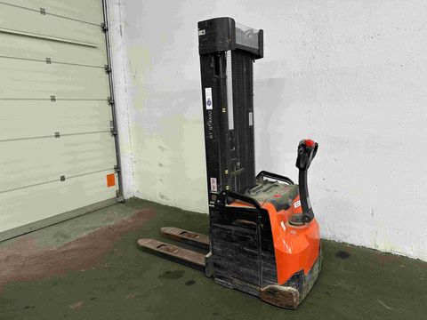 Toyota SWE 160 - TRIPLEX 5,4 m - 1293 Stunden !!!