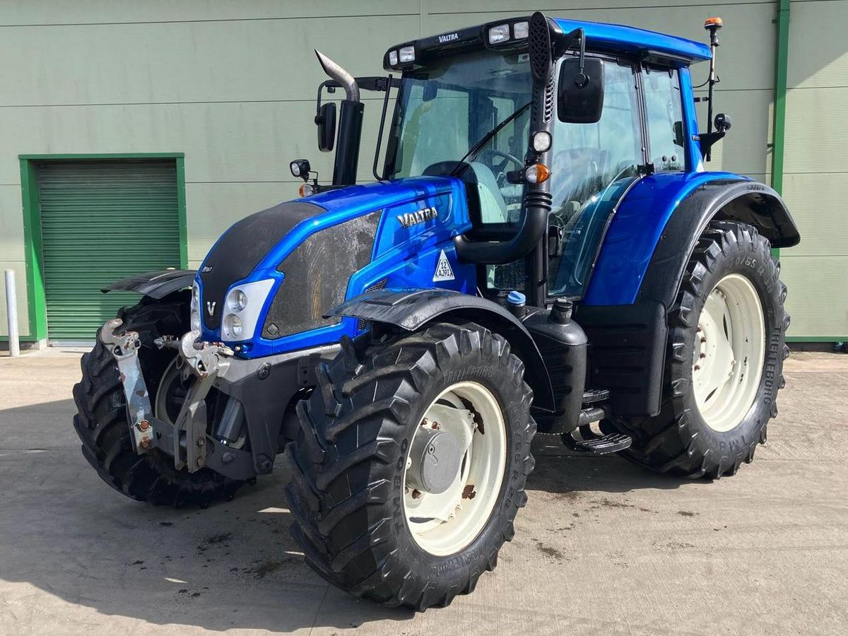 Valtra N 163 Versu 1