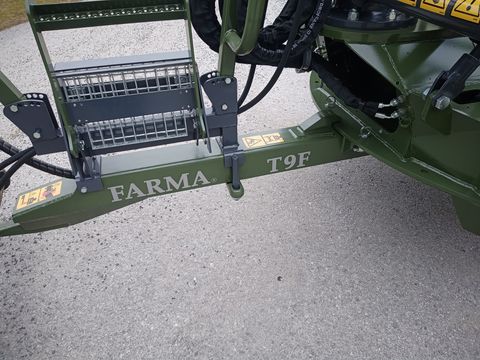 Farma Farma T9F mit C6,7 Kran