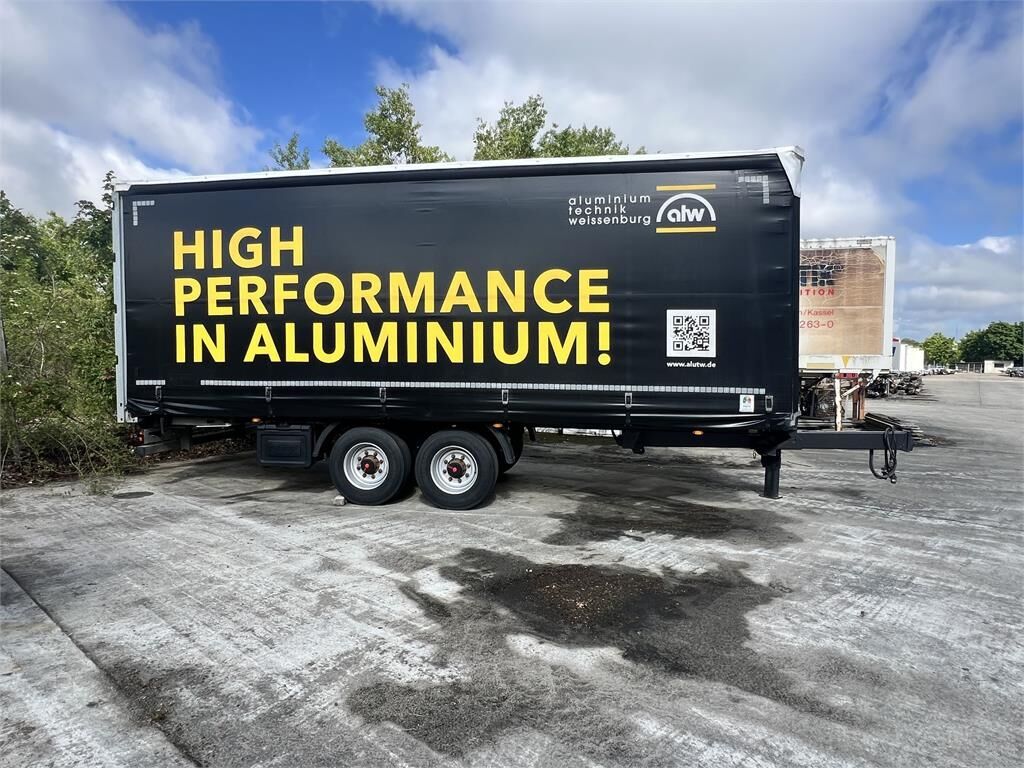 Fliegl TPS135 13,5 t Tandemplanenanhänger, neuwertig 1