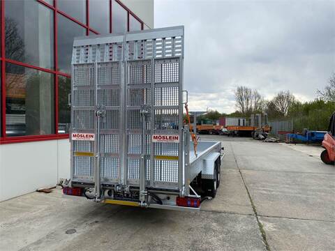 9586-093abb2e38de49668d85849af2c2a53c-5673614