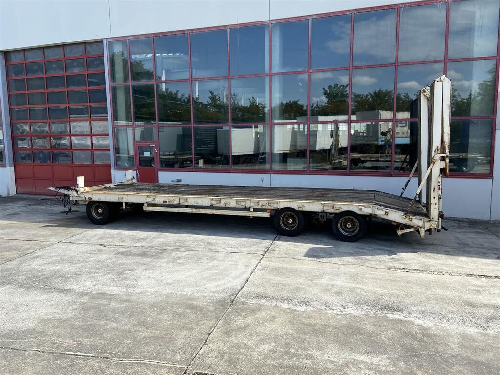 Schwarzmüller Mitteltal PT 30 3 Achs Tieflader 9,20 m Ladefläc 3