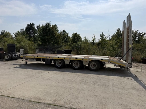 Möslein TTA33 Schwebheim Tridemtieflader 31 t GG, 8 m la