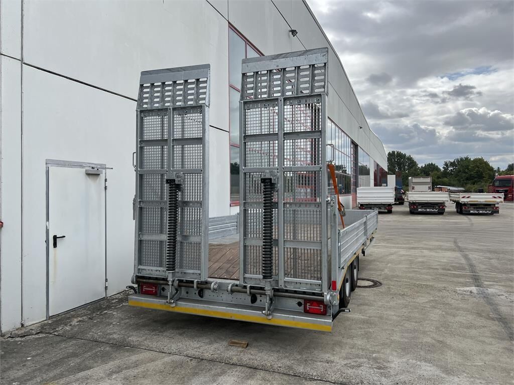 Möslein TT11 BR Neuer Tandemtieflader, breit Rampen 3