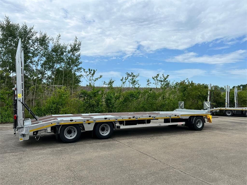 Möslein T 3-8,20 P VB H1 3 Achs Tieflader mit gerader La 3