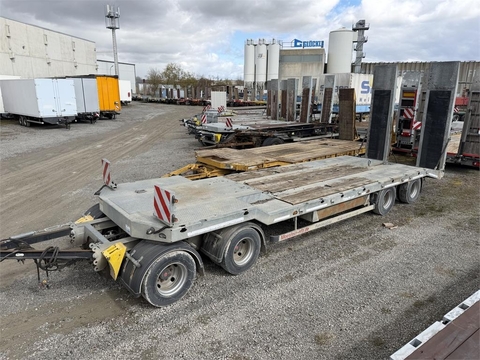 Möslein TA4 Schwebheim 4 Achs Tiefladeranhänger, Guter Z