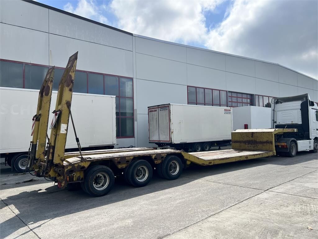 SATBUE 30/38 3 Achs Tiefbett- Satteltieflader 2
