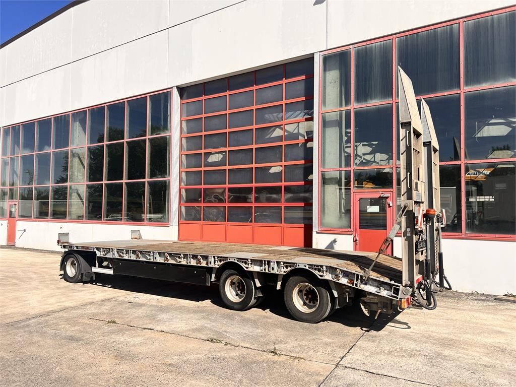 AT 30 3 Achs Tieflader 8,5 m 2