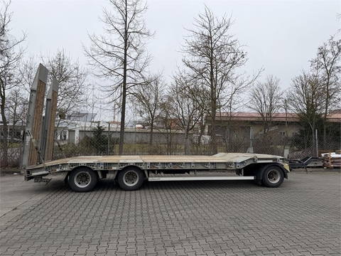 Humbaur HTD 30 3 Achs Tiefladeranhänger, Wenig Benutzt