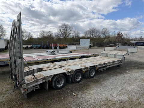 Müller Mitteltal TS 3 3 Achs Satteltieflader