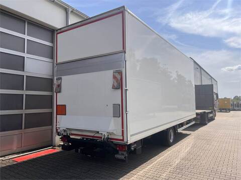 9586-9781fa241e735b264665e188b43093e0-5559030