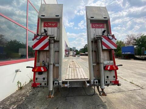 9586-cb3eaa64abb0540fec40a368b5fc7298-5638686