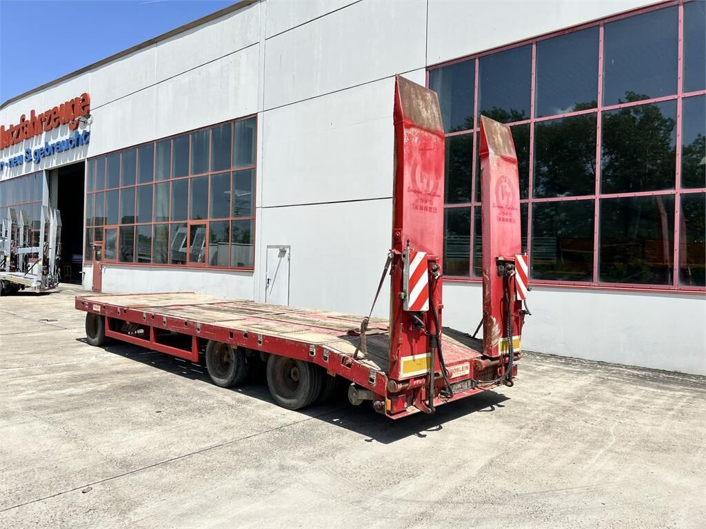 t3 3 Achs Tiefladeranhänger mit gerader Ladefläc 3