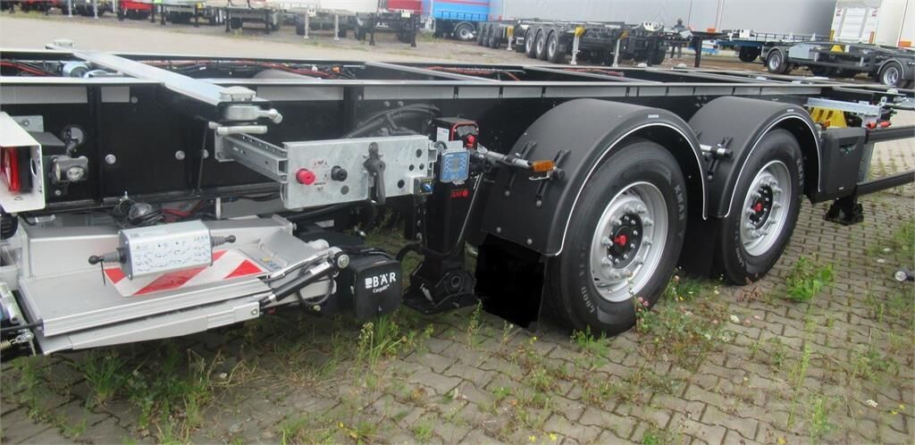BDF Tandem- BDF- Wechselanhänger mit Ladebordwan 3