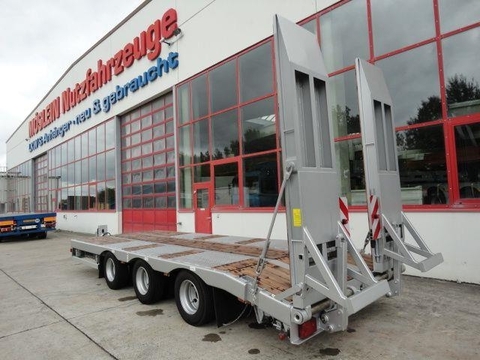 Möslein TT 31 31 t GG Tridem- Tieflader 3 AchsNeufahrzeu 3