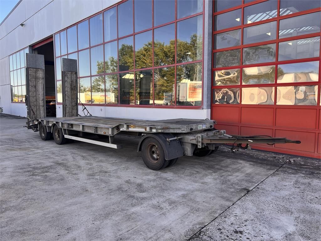 Humbaur HTD 30 3 Achs Tiefladeranhänger, verzinkt 2