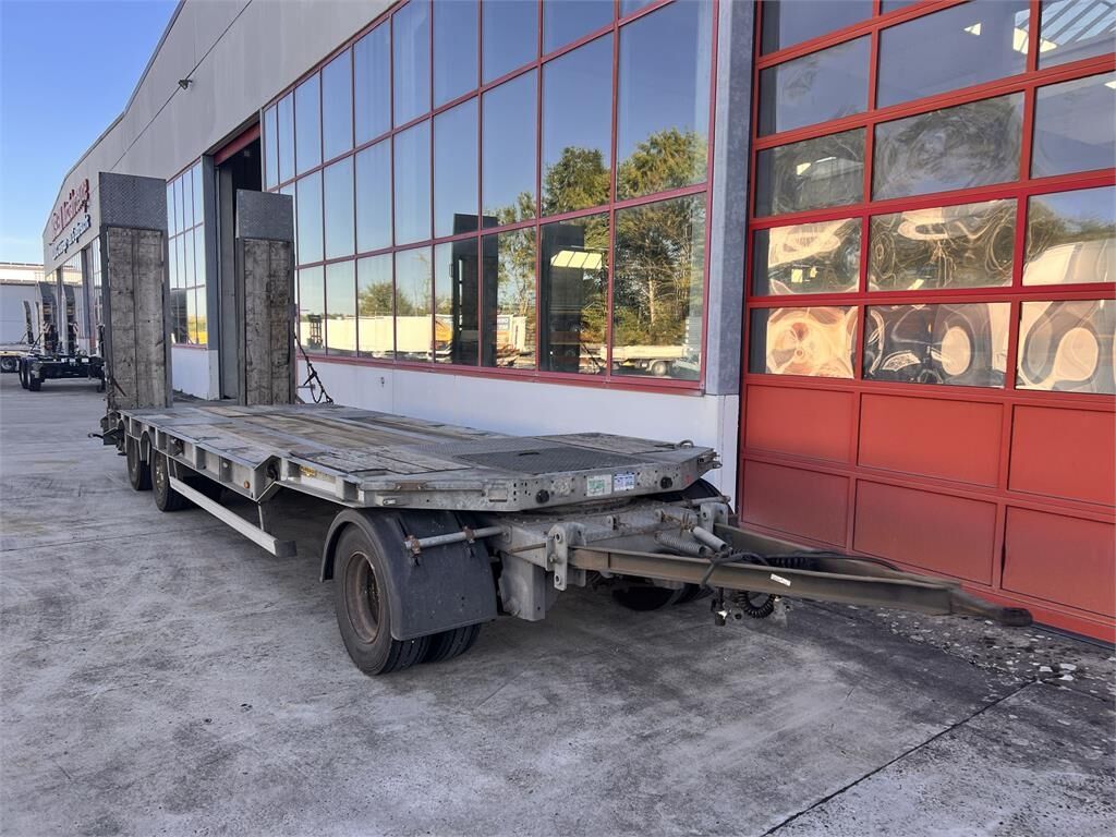 Humbaur HTD 30 3 Achs Tiefladeranhänger, verzinkt 3