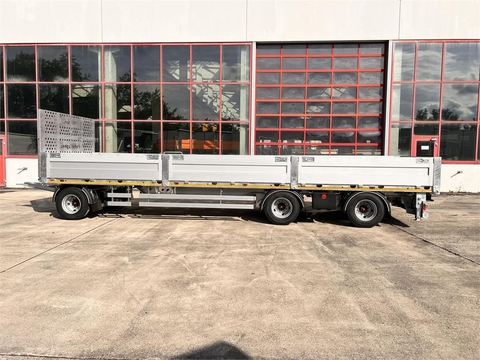 Möslein T 3 Plato 9 m 3 Achs Jumbo- Plato- Anhänger 9 m,