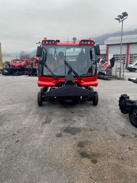 Kässbohrer PistenBully 600 T3A 