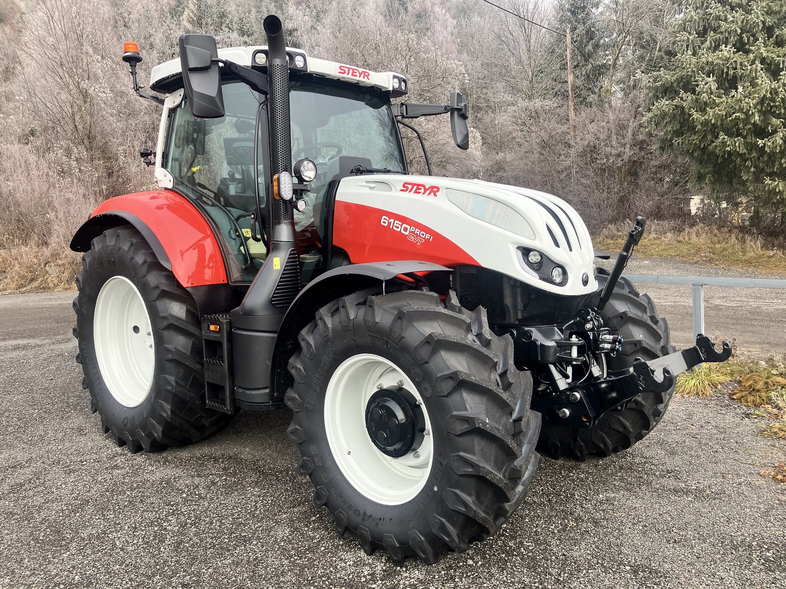Steyr 6150 Profi CVT (Stage V)  2