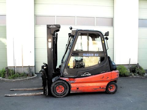 Linde E30 / 03