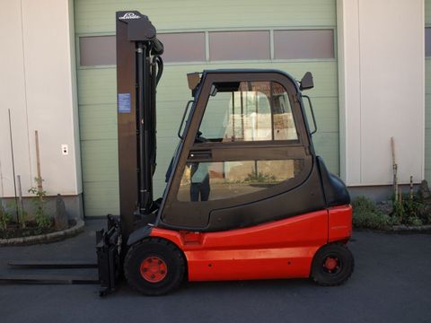 Linde E25-02