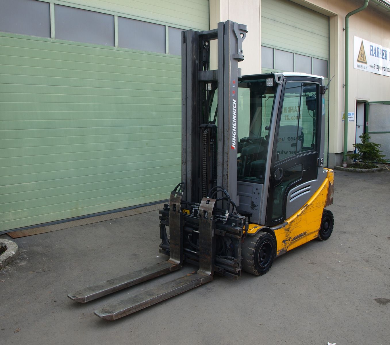 Jungheinrich EFG 320 2