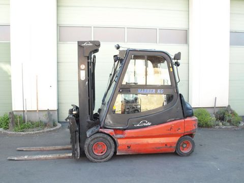 Linde E30 / 03