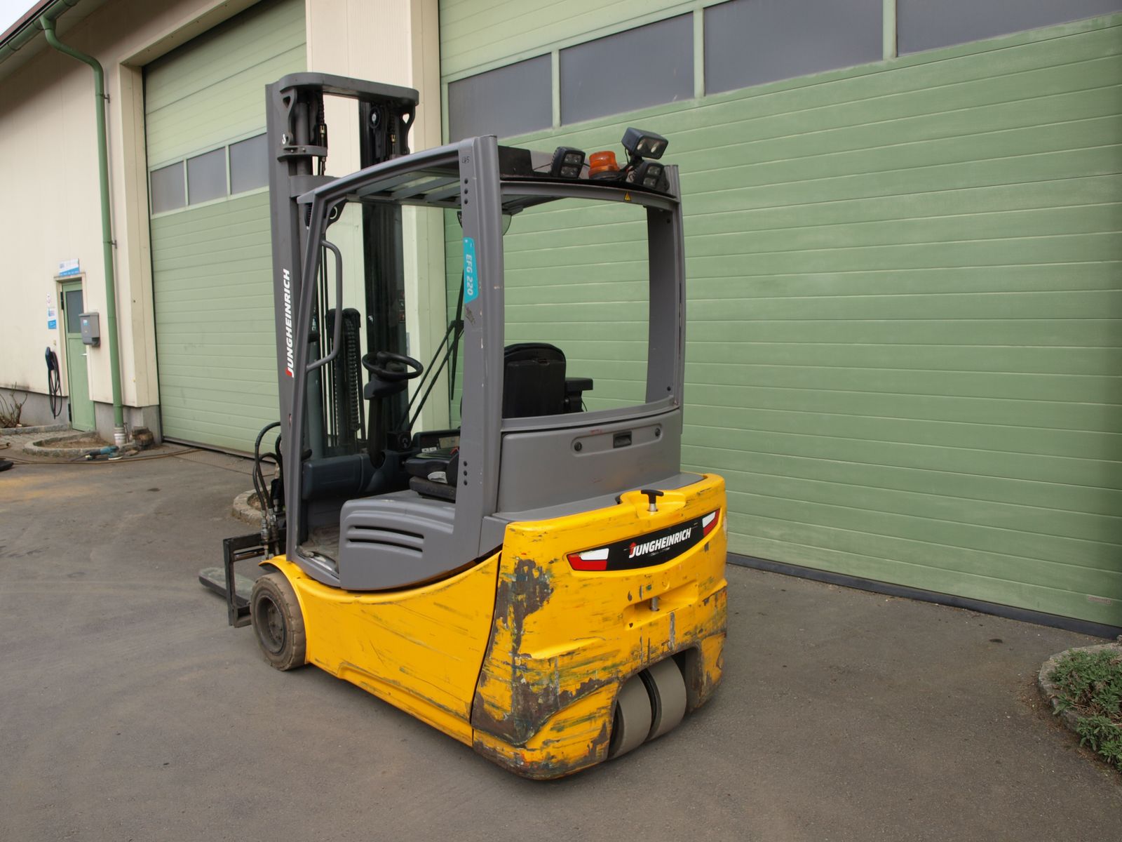 Jungheinrich EFG 220 3