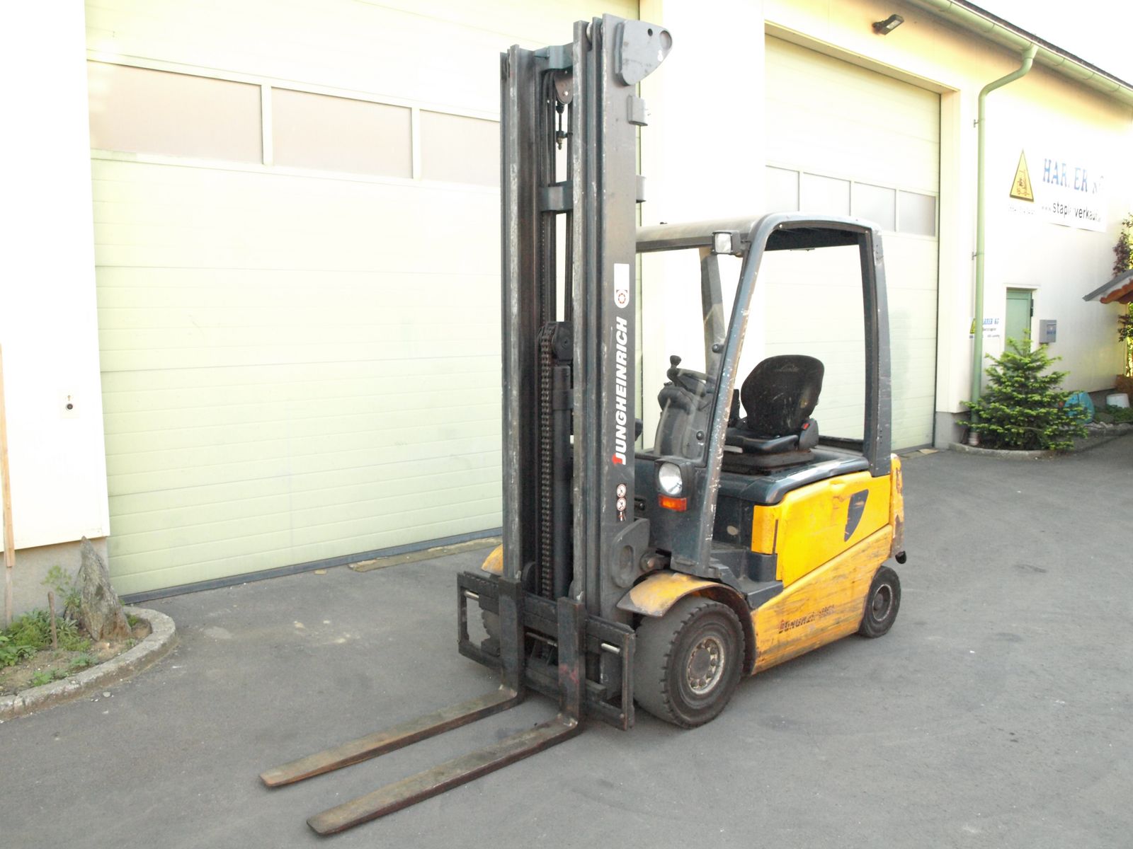 Jungheinrich EFG 425 2