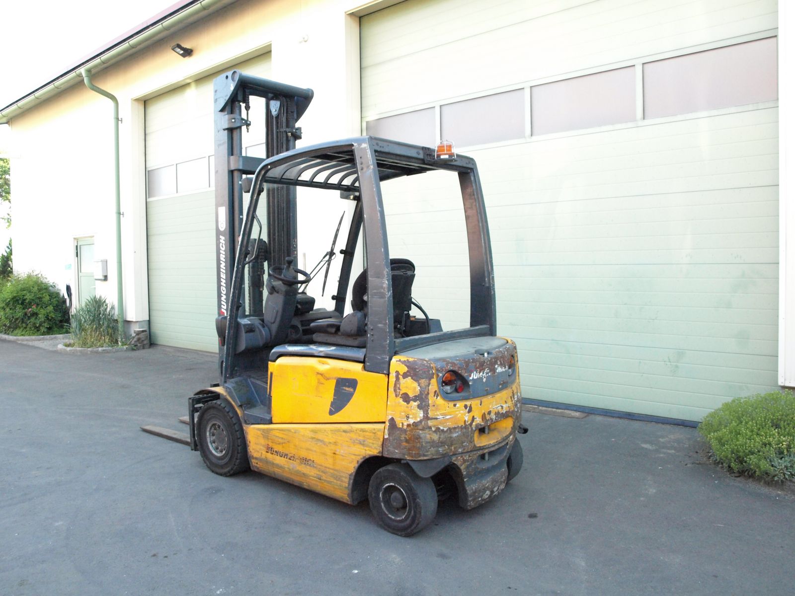 Jungheinrich EFG 425 3