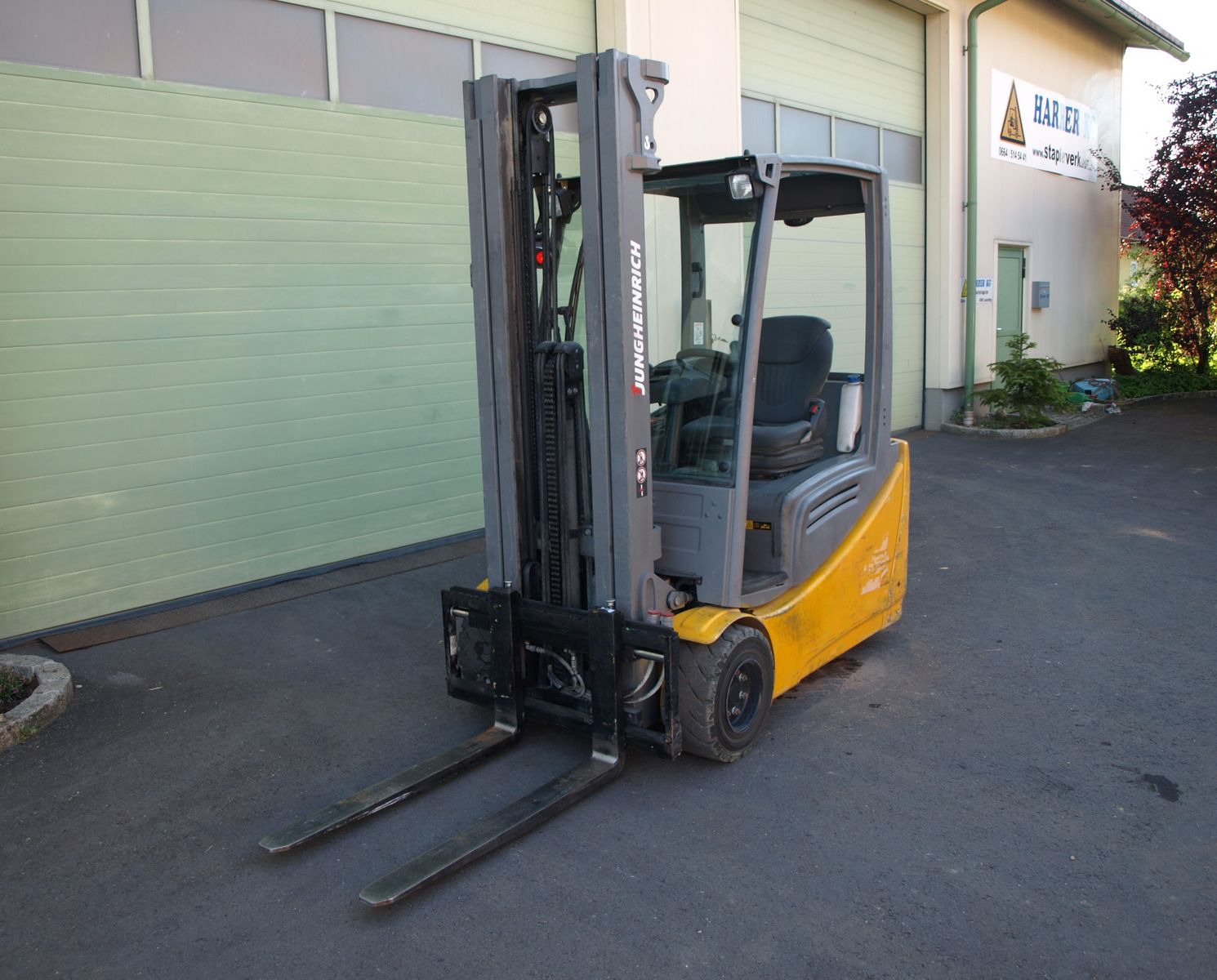 Jungheinrich EFG 220 2