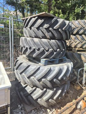 Komplettreifen Steyr Profi 4110
