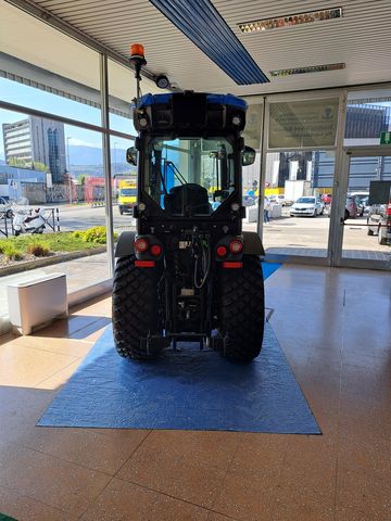<strong>New Holland T4.100 V</strong><br />