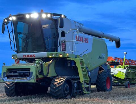 <strong>CLAAS Lexion 750 Ter</strong><br />