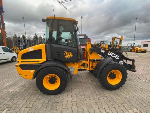 JCB 409