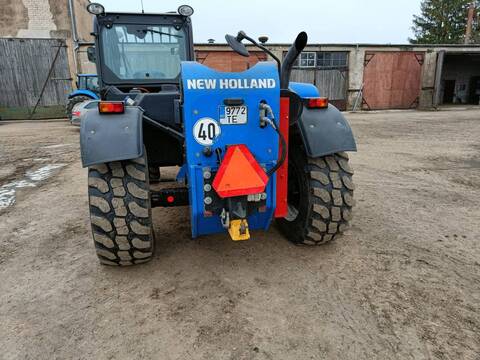 New Holland LM 7.42