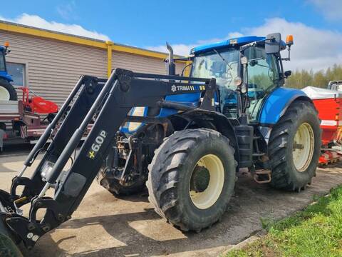 New Holland T 7060