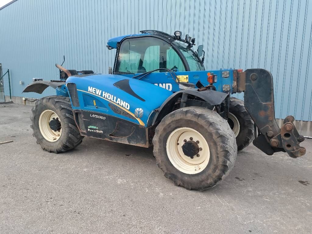 New Holland LM 5060 3