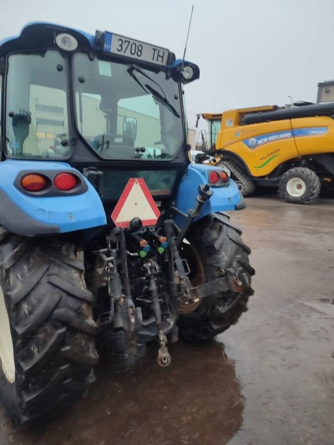 New Holland T 4.85 2