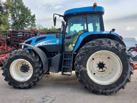 New Holland T7550