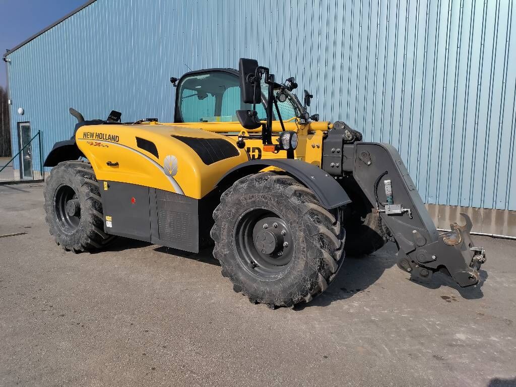 New Holland TH 9.35 2