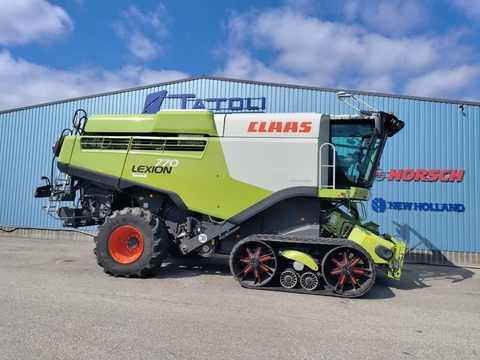 CLAAS Lexion 770 TerraTrac + MACDON FD140