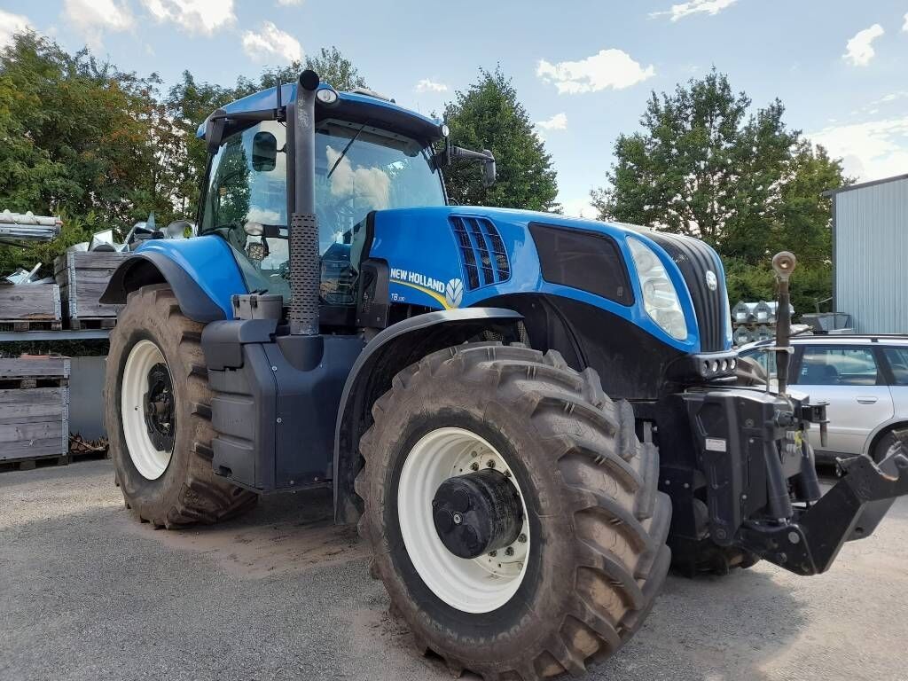 New Holland T8.330 PC 2