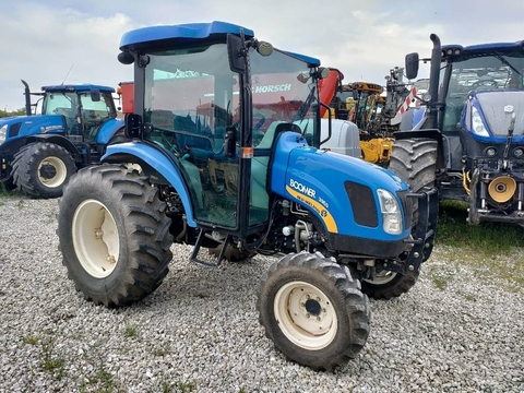 New Holland Boomer 3050