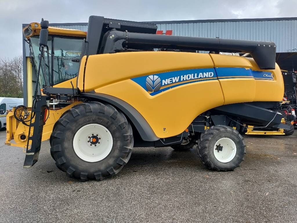 New Holland CX 5080 3